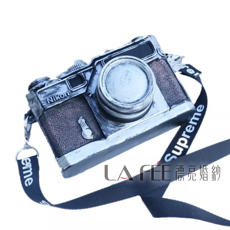 婚紗攝影道具-復古銀色相機