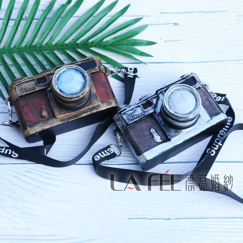 婚紗攝影道具-復古銀色相機